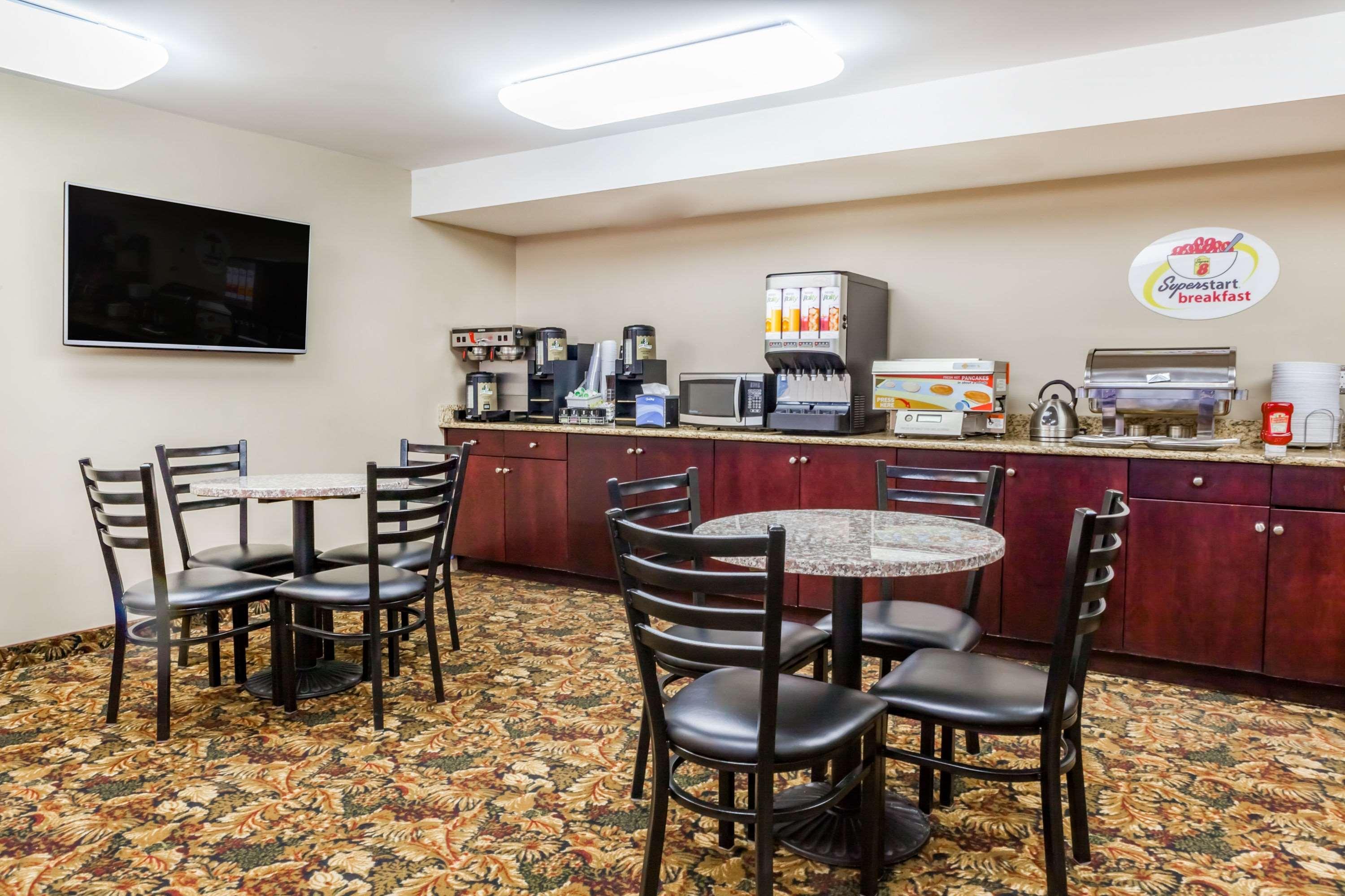 Super 8 By Wyndham Sherwood Park/Edmonton Area Esterno foto