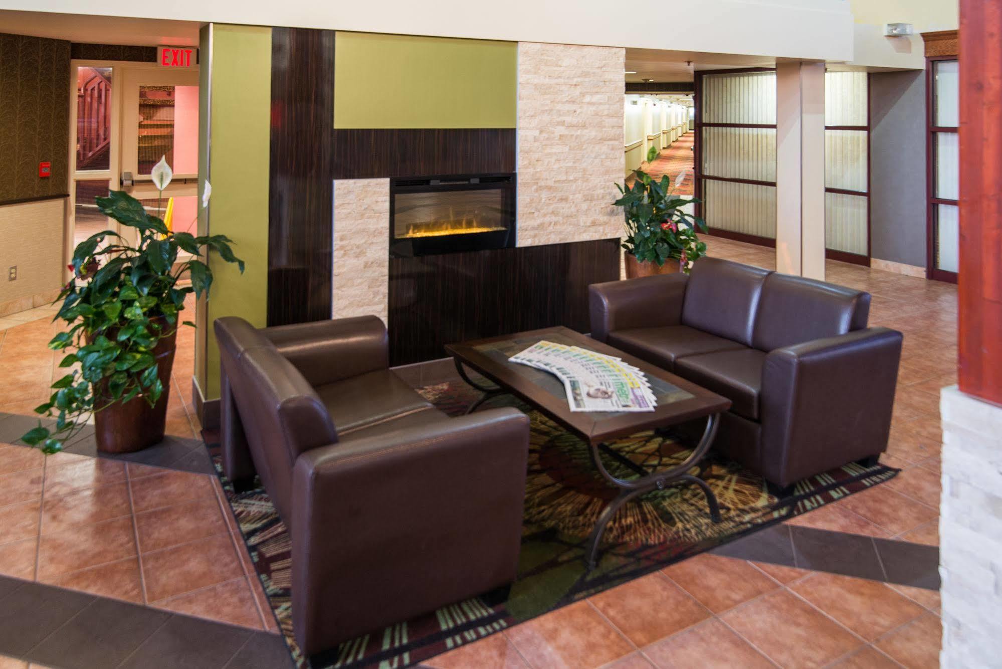 Super 8 By Wyndham Sherwood Park/Edmonton Area Esterno foto
