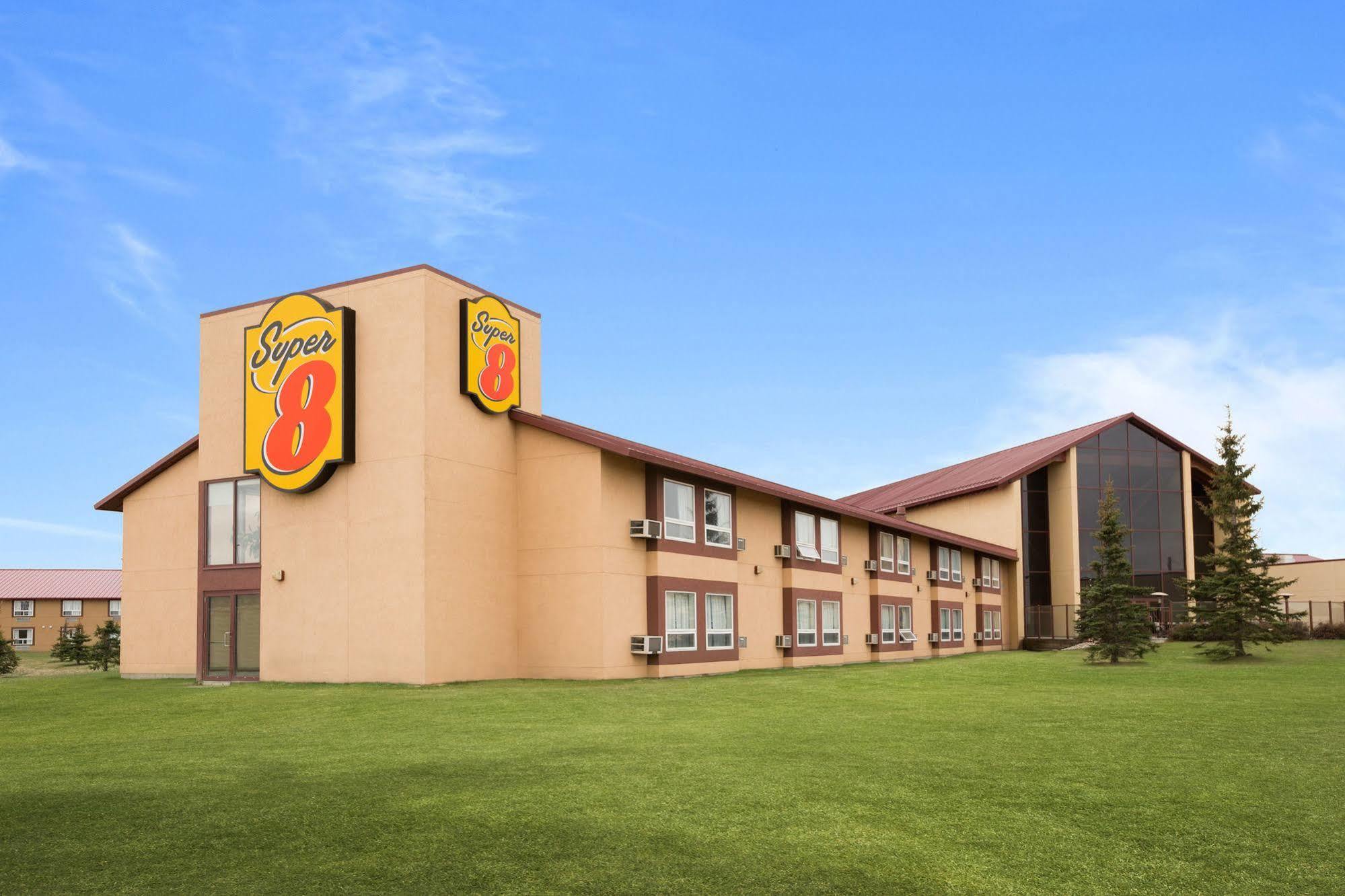 Super 8 By Wyndham Sherwood Park/Edmonton Area Esterno foto